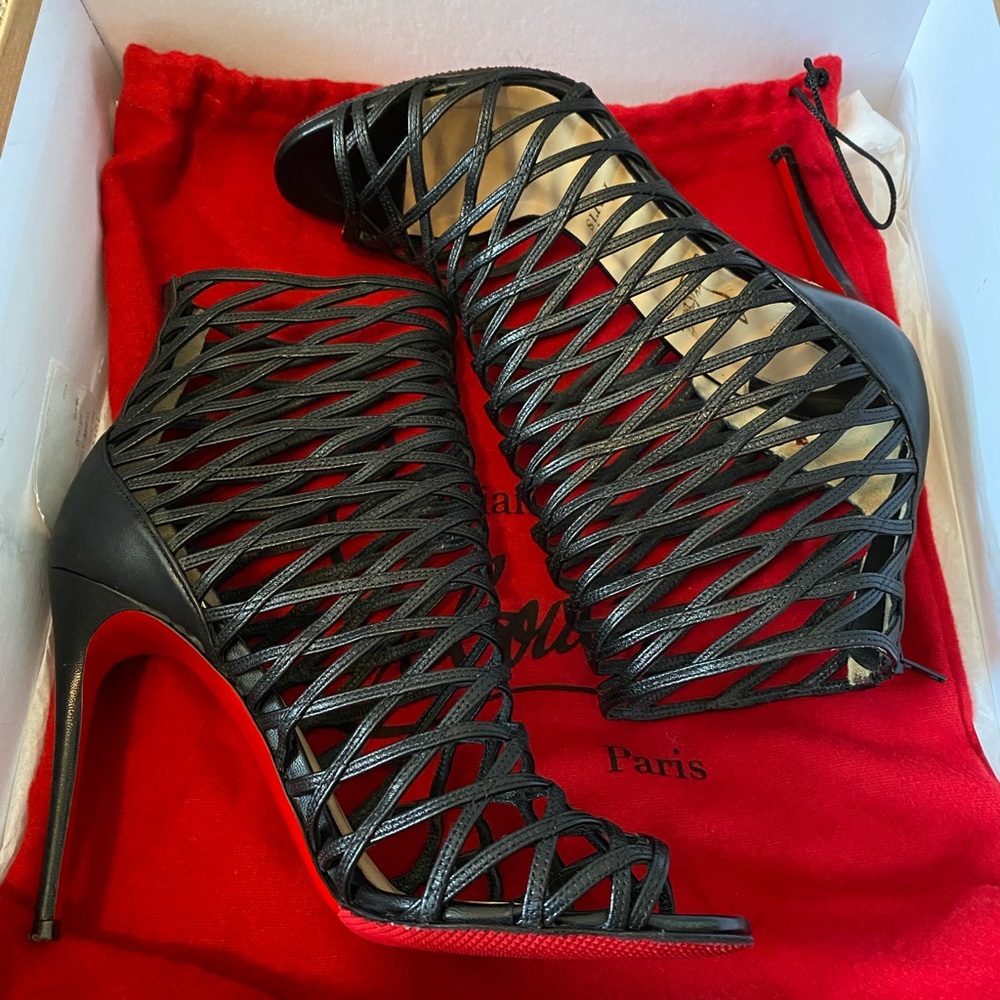 Authentic Louboutins. - Picture 3 of 7